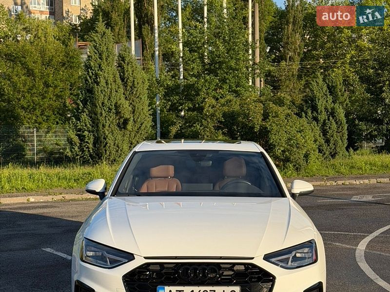 Седан Audi A4 2021 в Ивано-Франковске