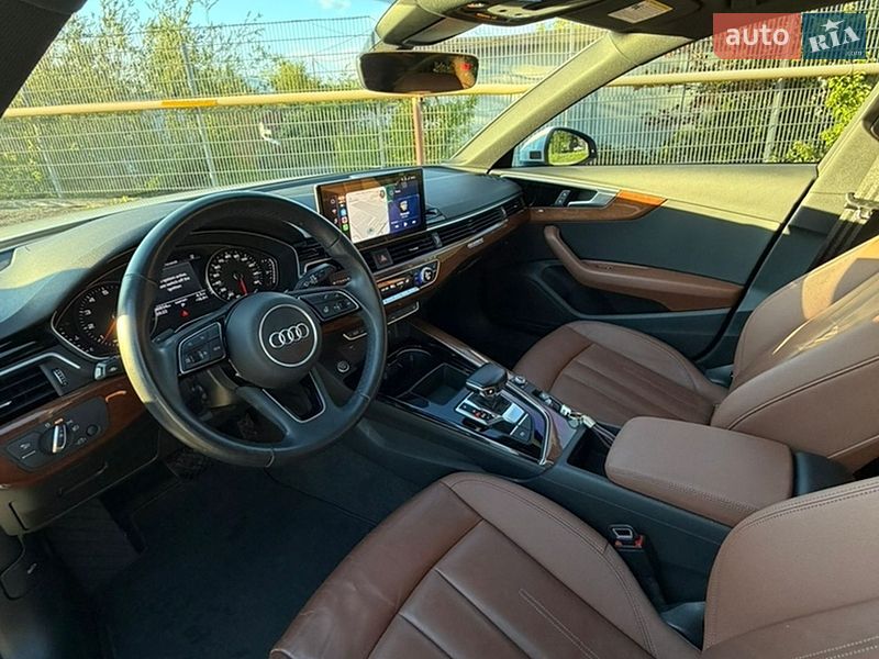 Седан Audi A4 2021 в Ивано-Франковске
