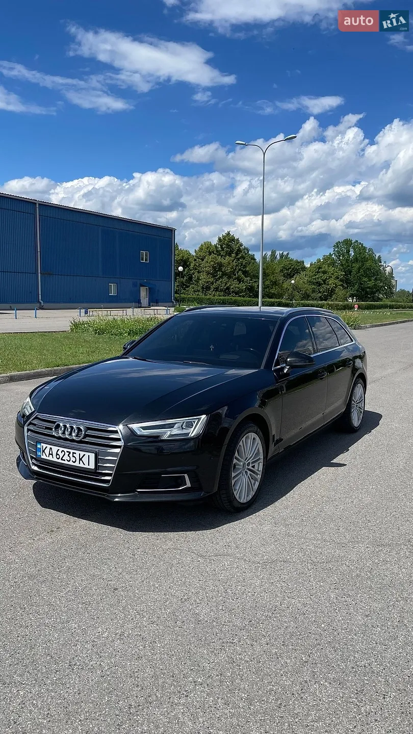 2018 Audi A4 - фото 1