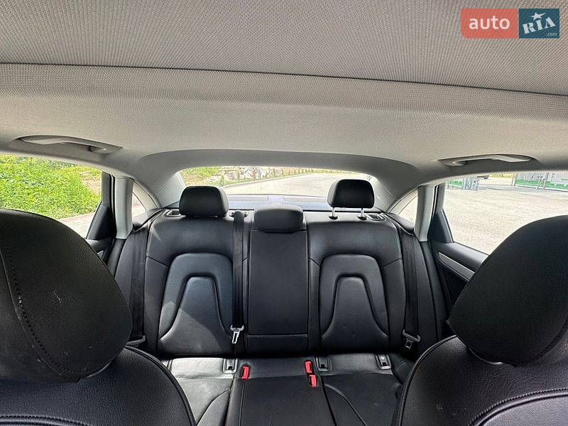 Седан Audi A4 2016 в Івано-Франківську