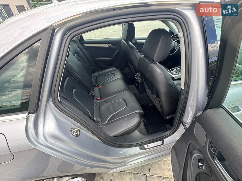 Седан Audi A4 2016 в Івано-Франківську