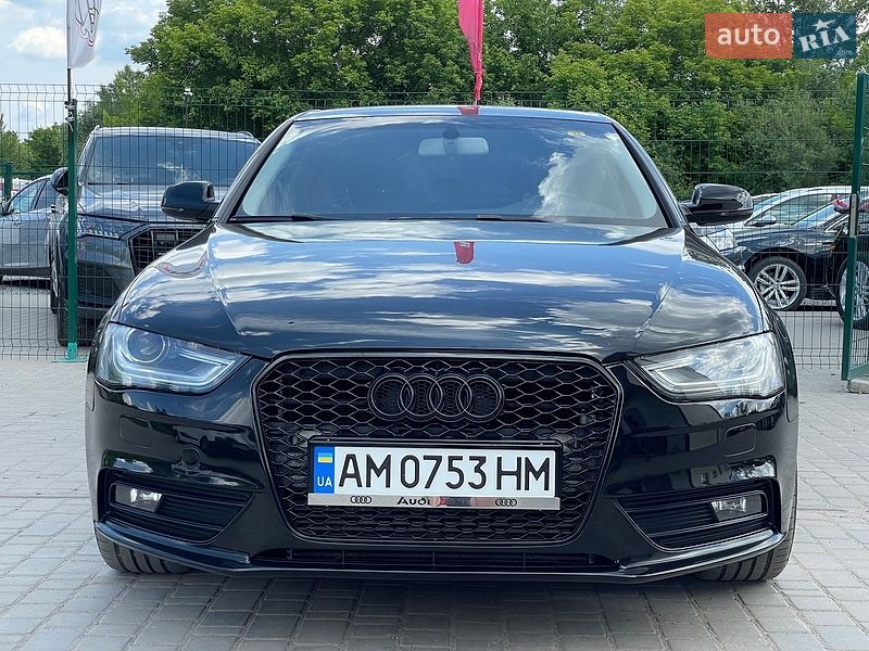 Седан Audi A4 2014 в Бердичеве