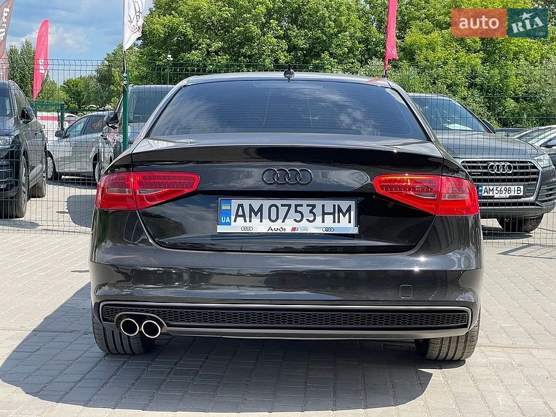 Седан Audi A4 2014 в Бердичеве