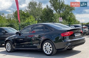 Седан Audi A4 2014 в Бердичеве
