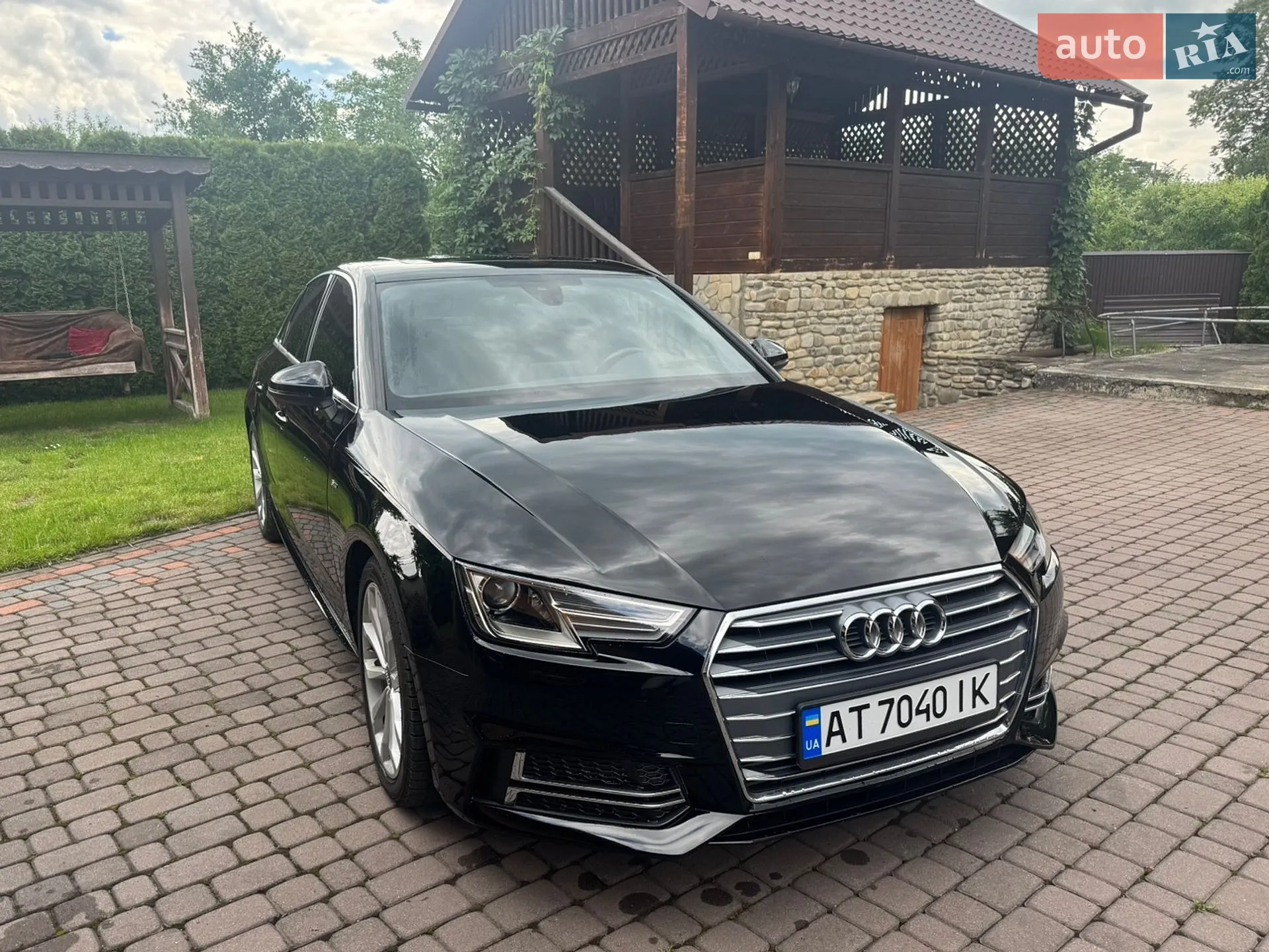 Audi A4 2018 VIN WAUGMAF41KN004404 фото оголошення 9 з 48