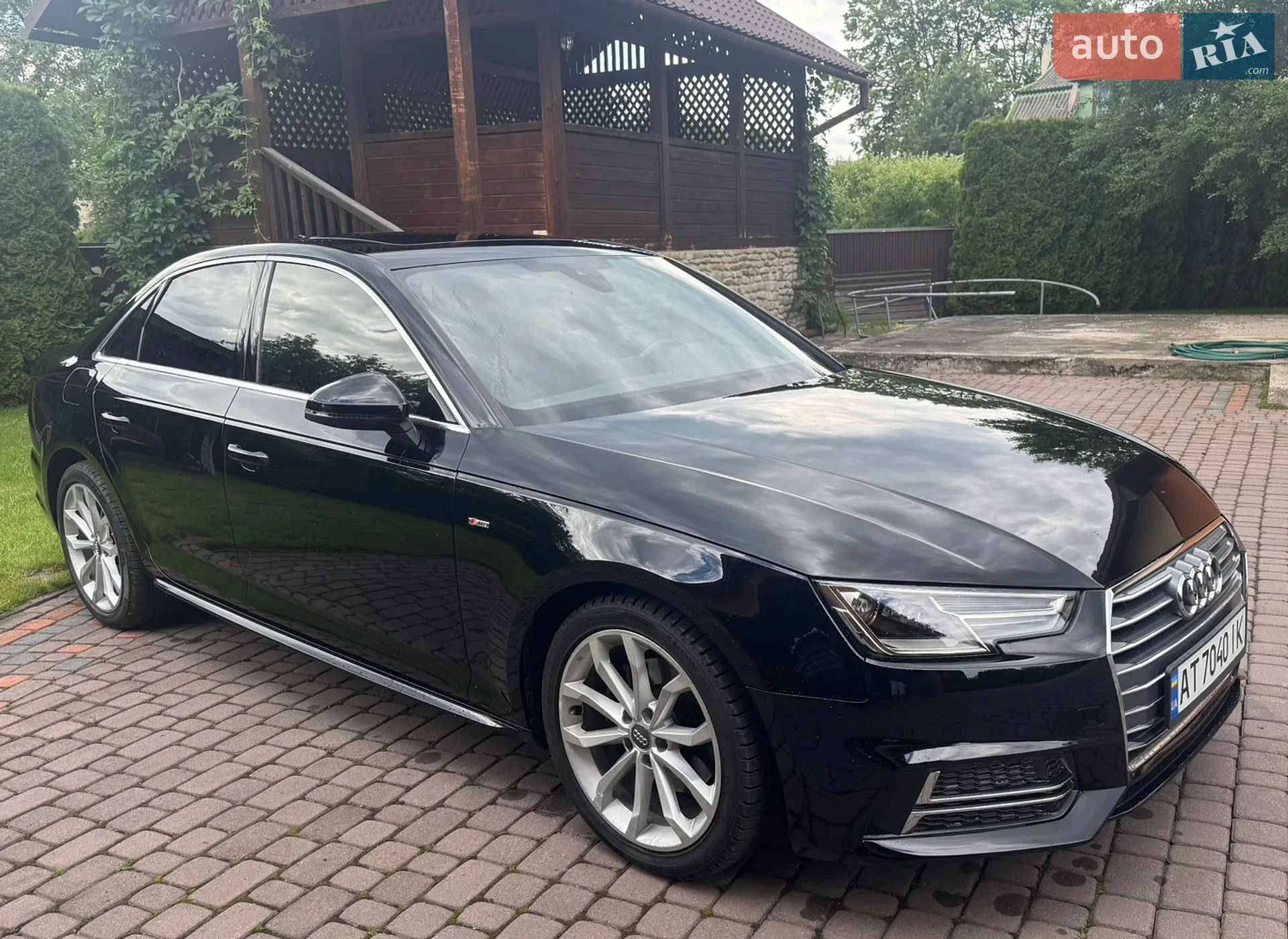 Audi A4 2018 VIN WAUGMAF41KN004404 фото оголошення 10 з 48