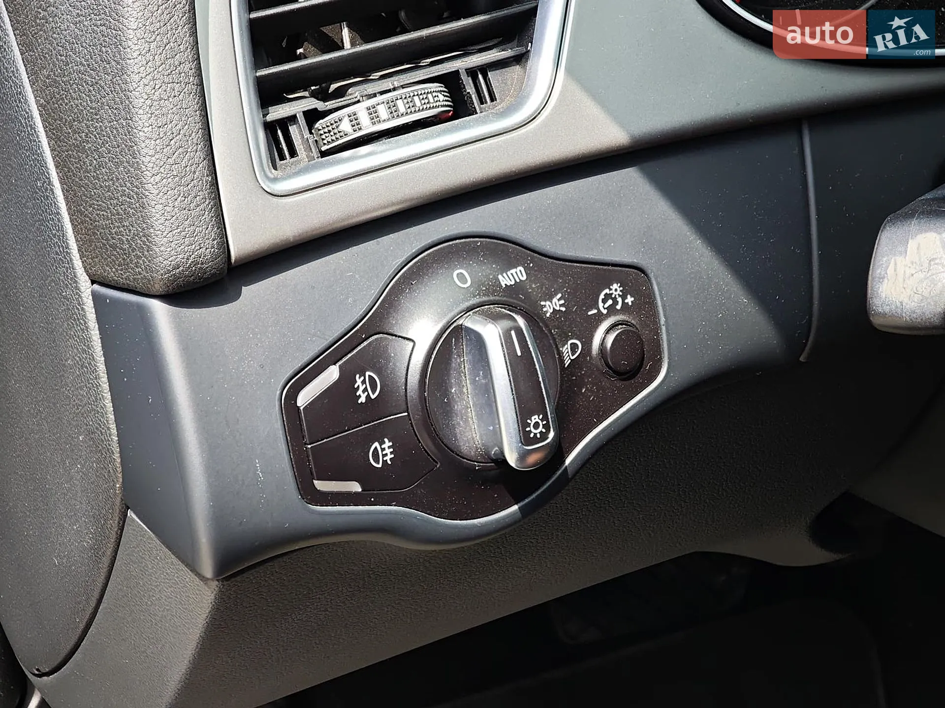 2015 Audi A4 - мініатюра 26