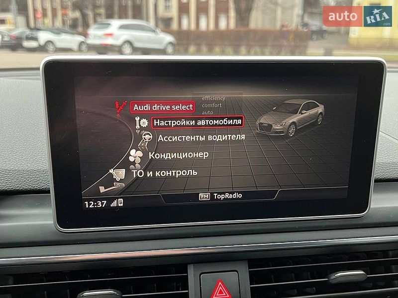 Седан Audi A4 2015 в Кам'янському