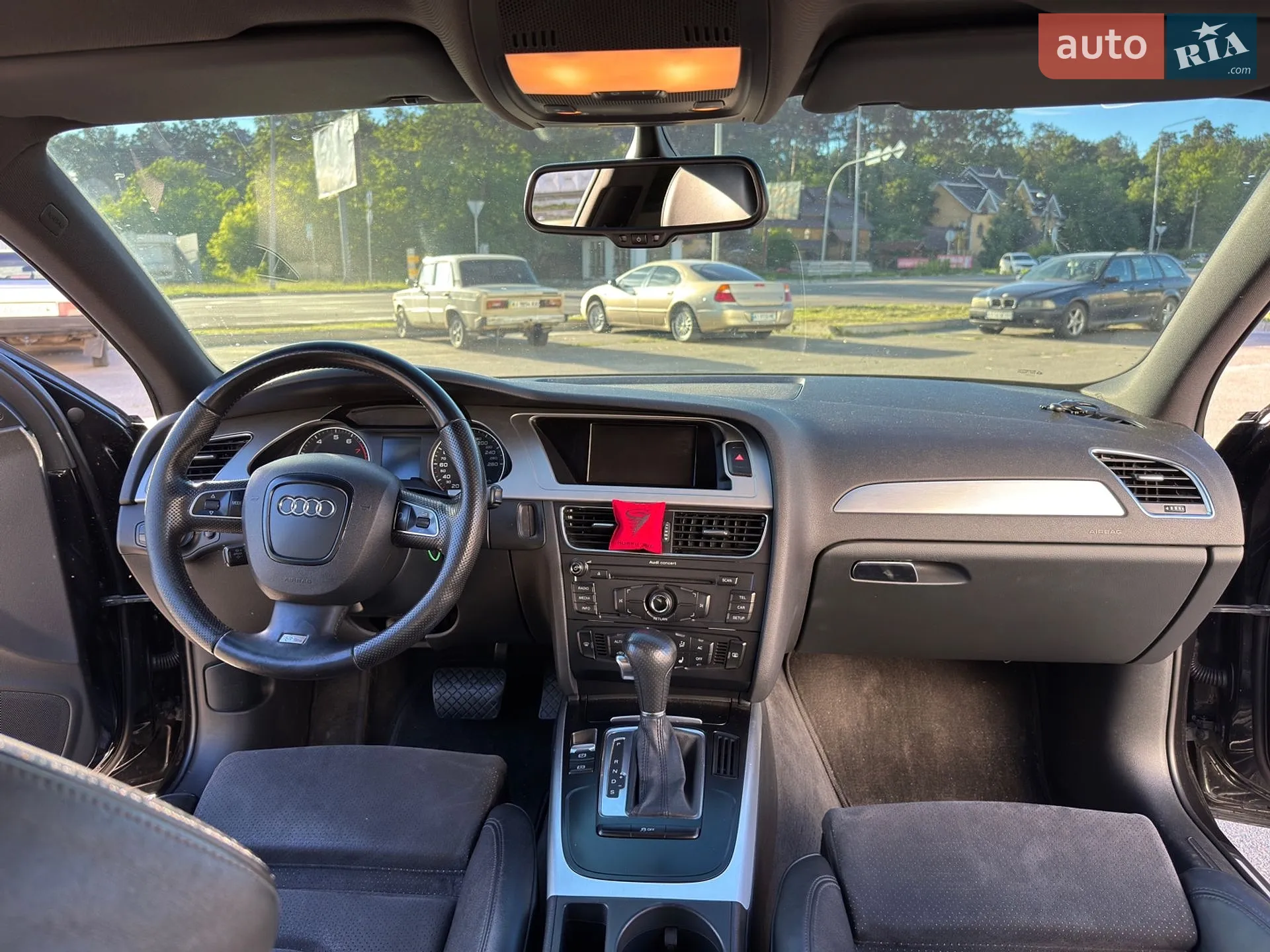 2011 Audi A4 - мініатюра 18