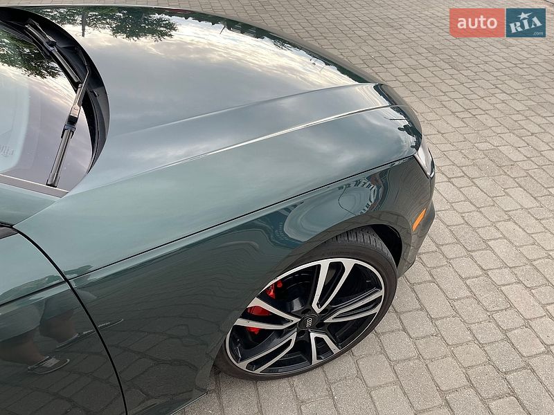 Седан Audi A4 2016 в Шепетівці