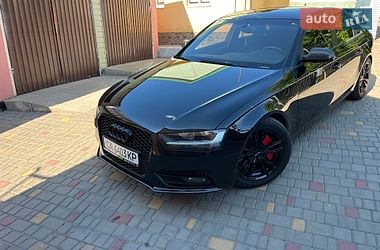 Седан Audi A4 2012 в Умані