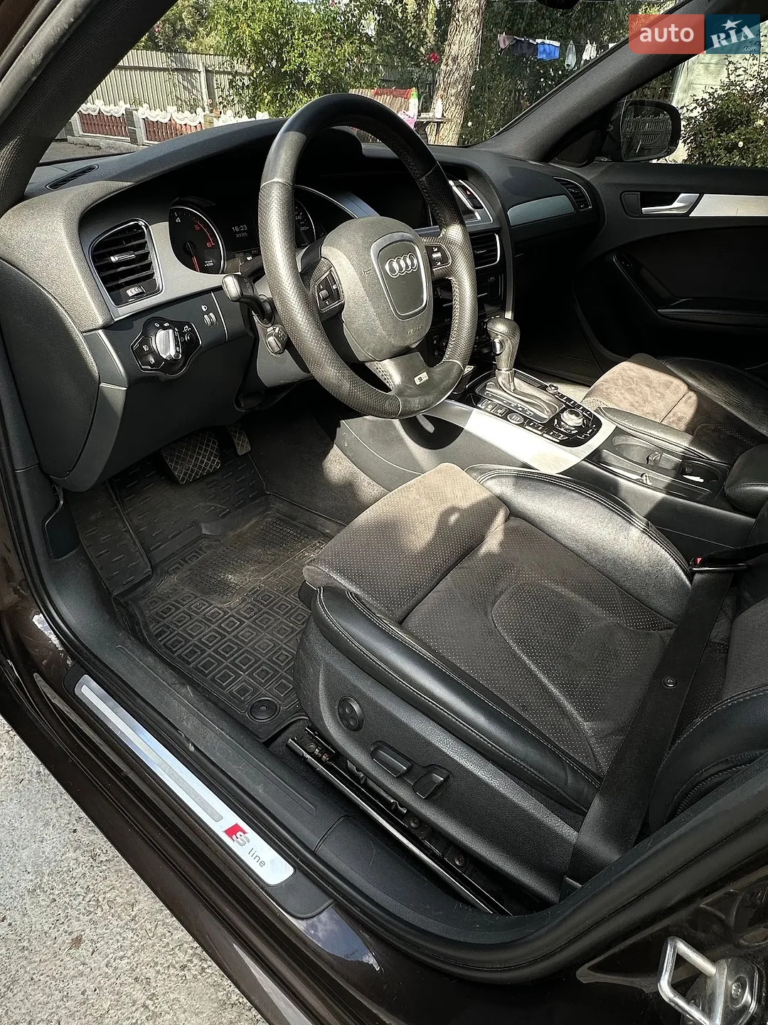 2011 Audi A4 - мініатюра 5