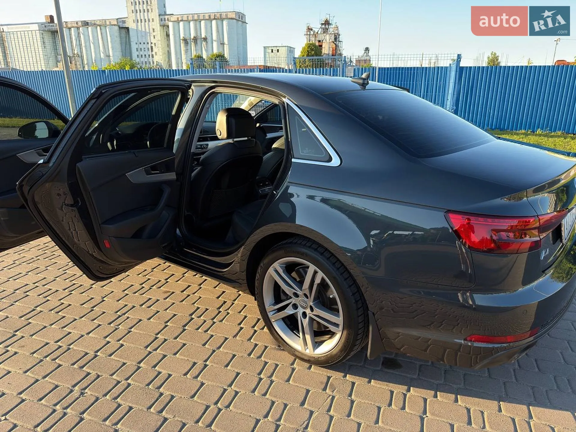 2016 Audi A4 - мініатюра 8