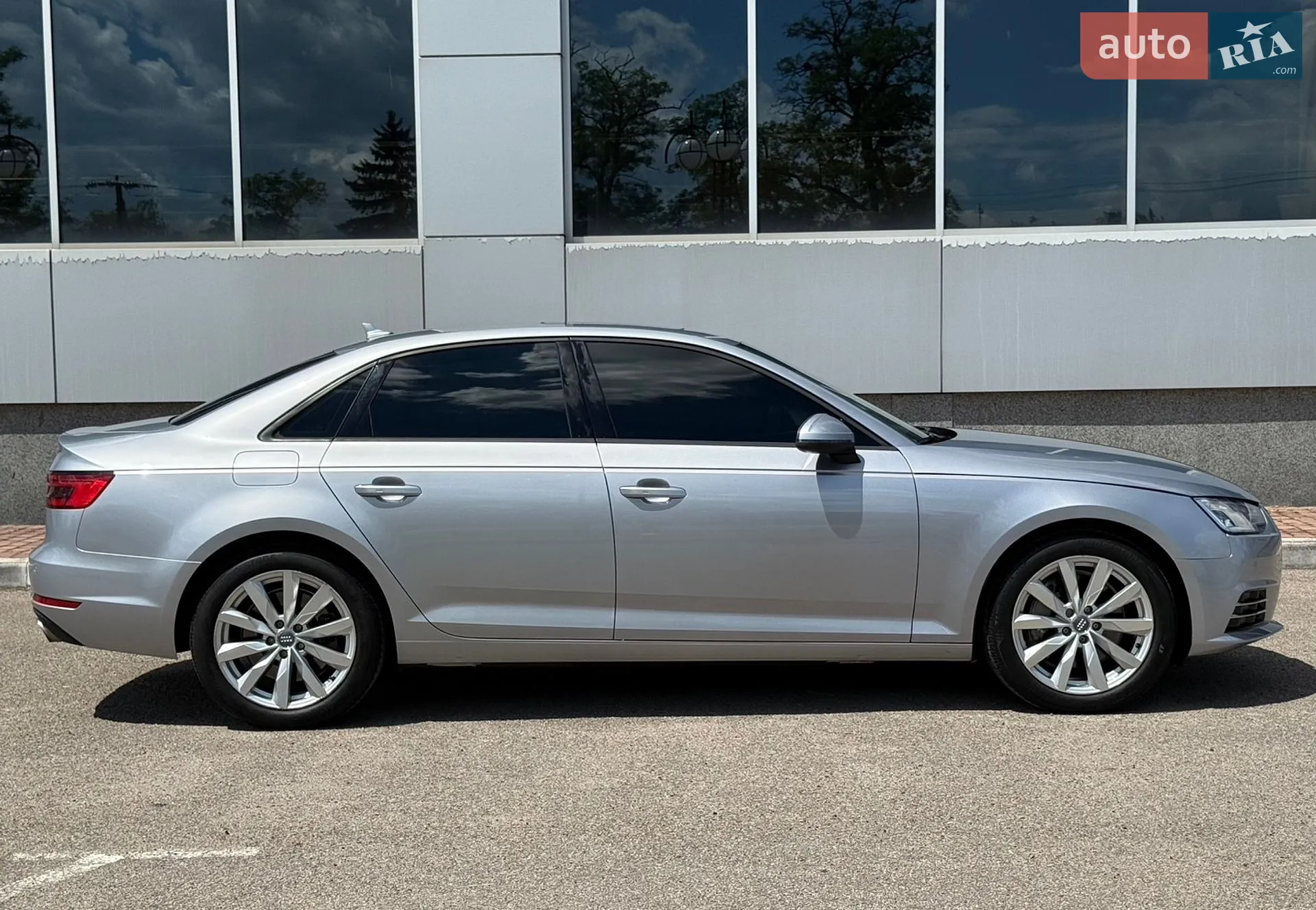2016 Audi A4 - мініатюра 9