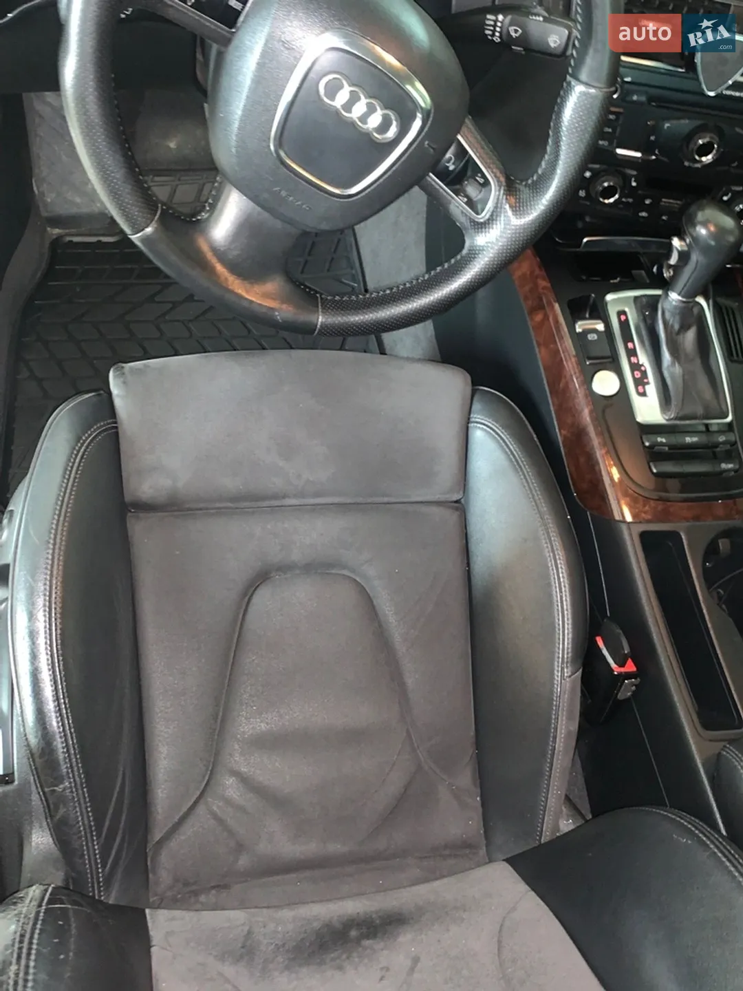 2010 Audi A4 - мініатюра 14