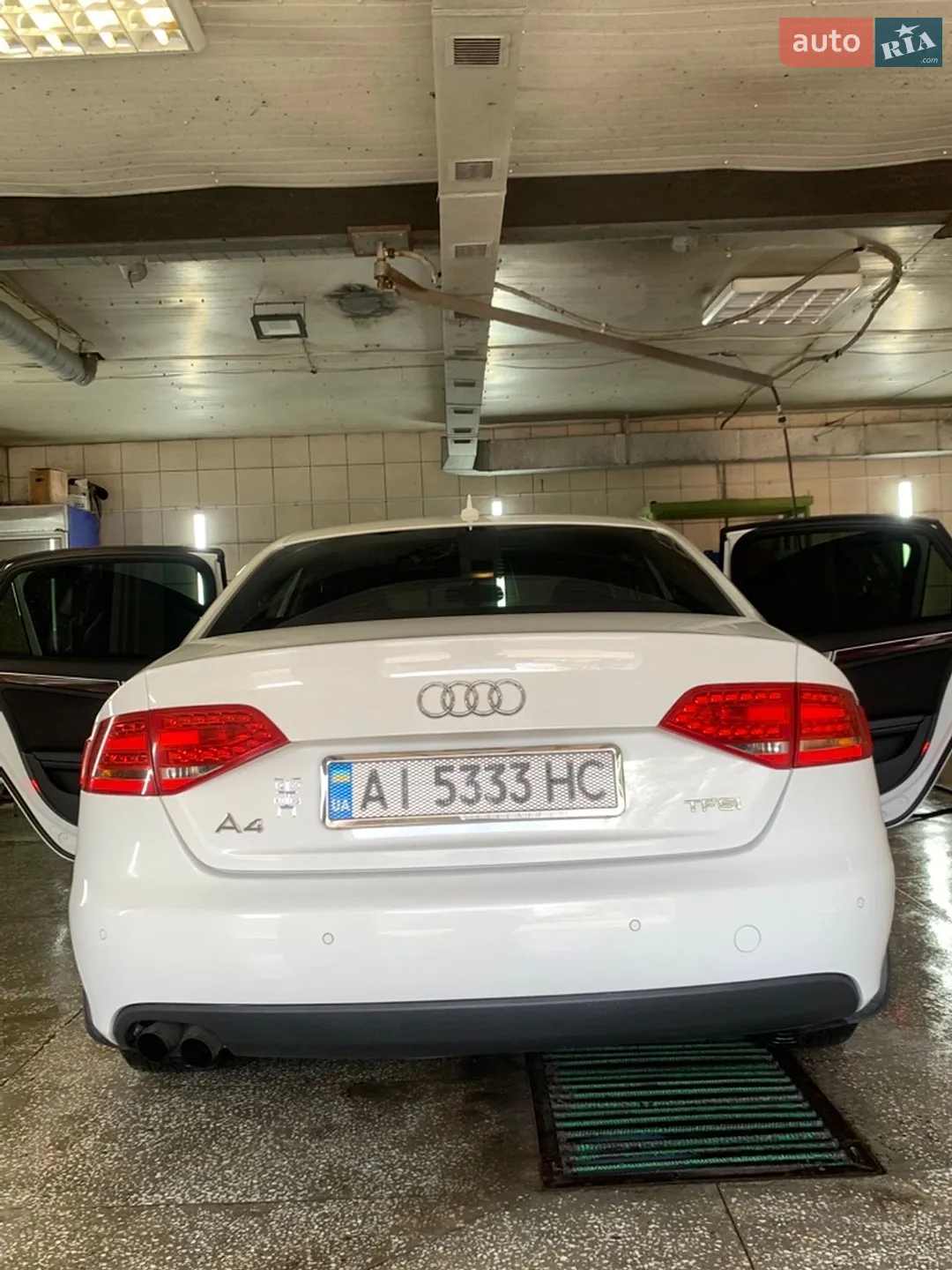 2010 Audi A4 - мініатюра 8