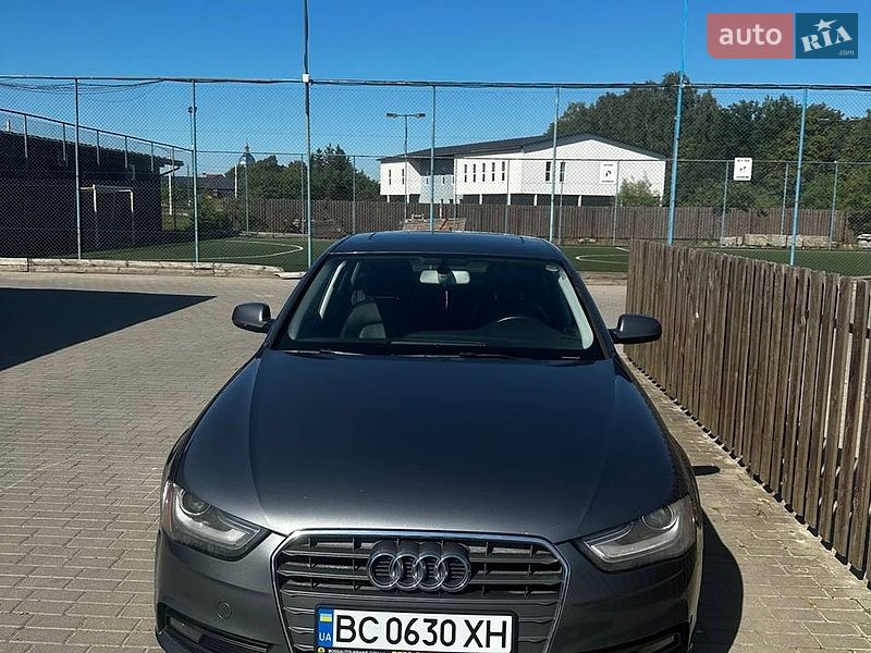Седан Audi A4 2012 в Львове фото Седан Audi A4 2012 в Львове