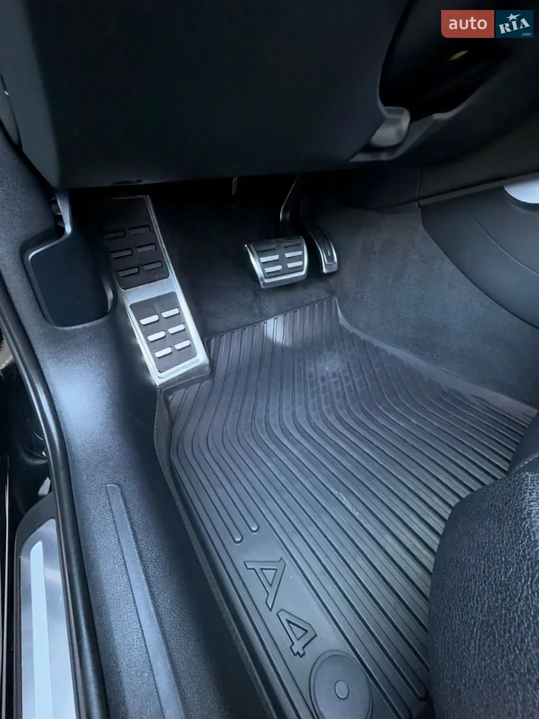 2011 Audi A4 - мініатюра 30