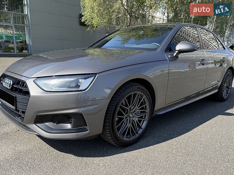 Audi A4 2021