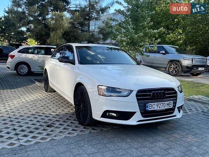 Седан Audi A4 2013 в Львове