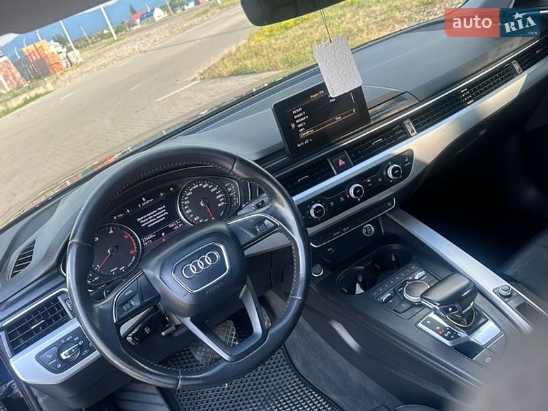 Седан Audi A4 2018 в Хусте
