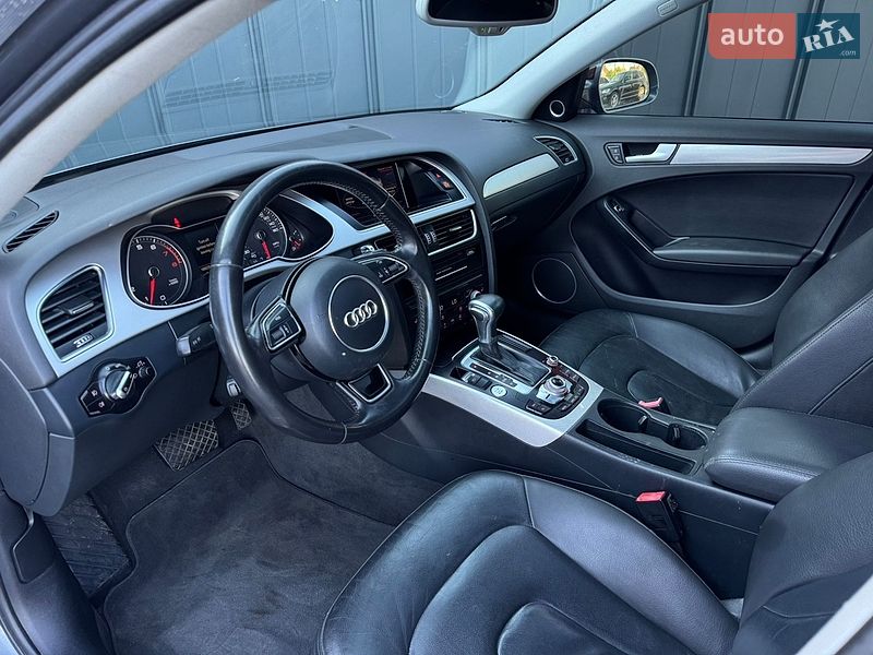 Седан Audi A4 2015 в Луцьку