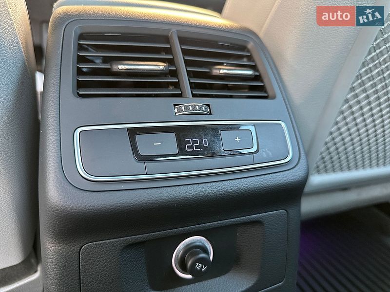 Седан Audi A4 2017 в Шептицькому