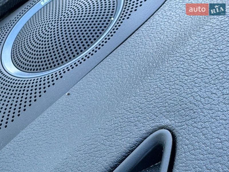 Седан Audi A4 2014 в Львове