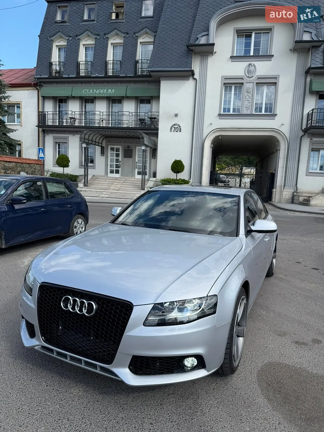 2010 Audi A4 - мініатюра 2