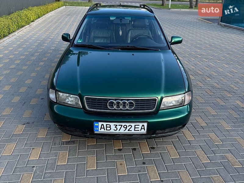 Универсал Audi A4 1998 в Виннице