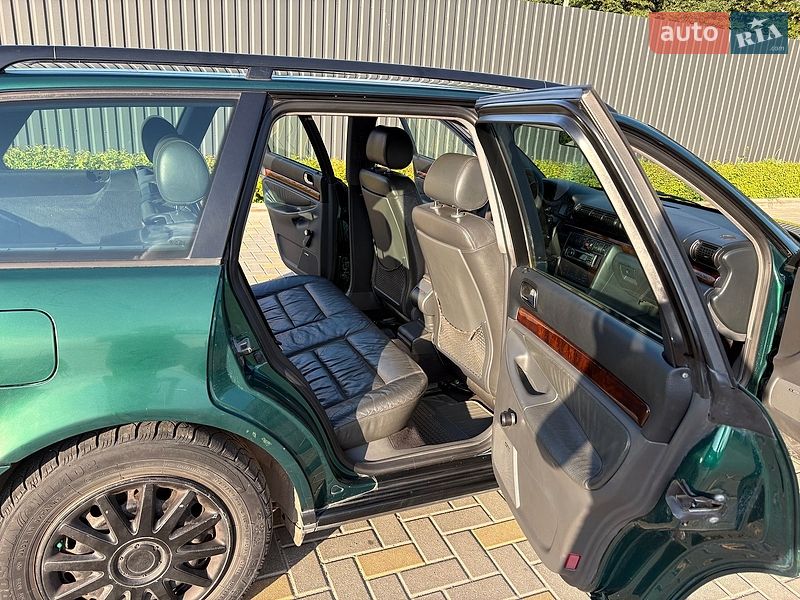 Универсал Audi A4 1998 в Виннице