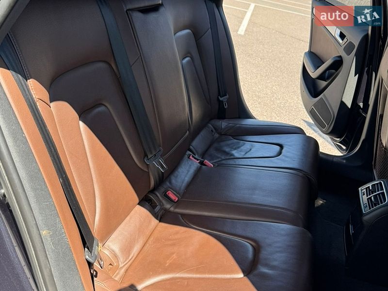 Седан Audi A4 2015 в Житомирі