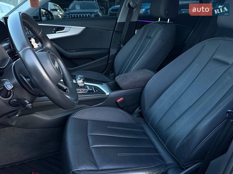 Седан Audi A4 2020 в Харькове