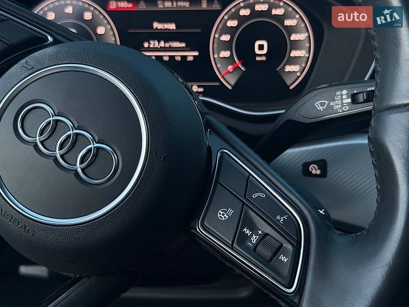 Седан Audi A4 2020 в Харькове