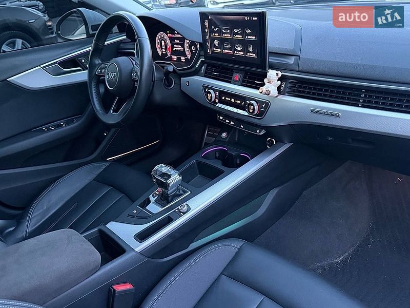 Седан Audi A4 2020 в Харькове