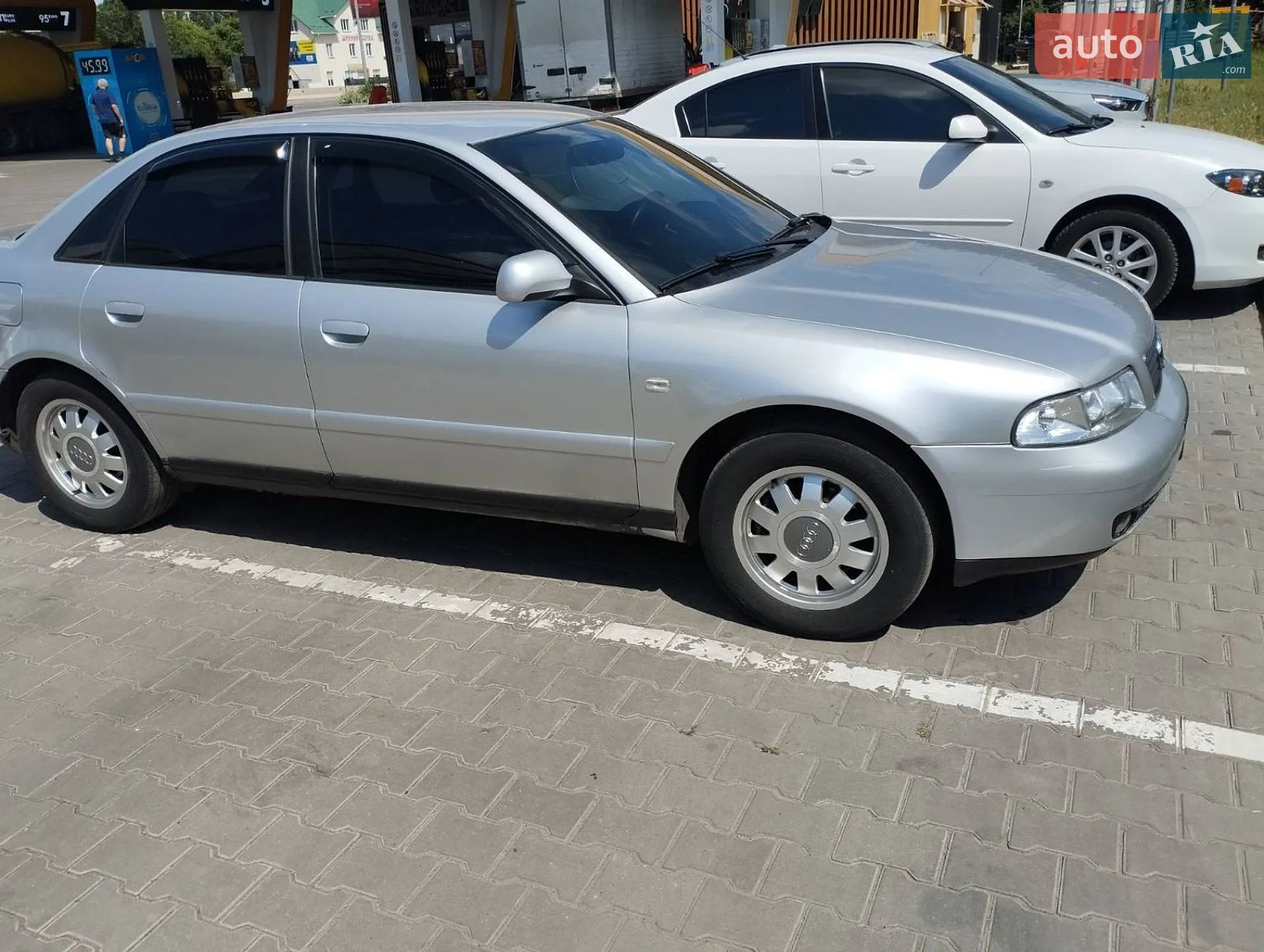 Audi A4 1999 VIN WAUZZZ8DZYA095728 фото оголошення 5 з 11