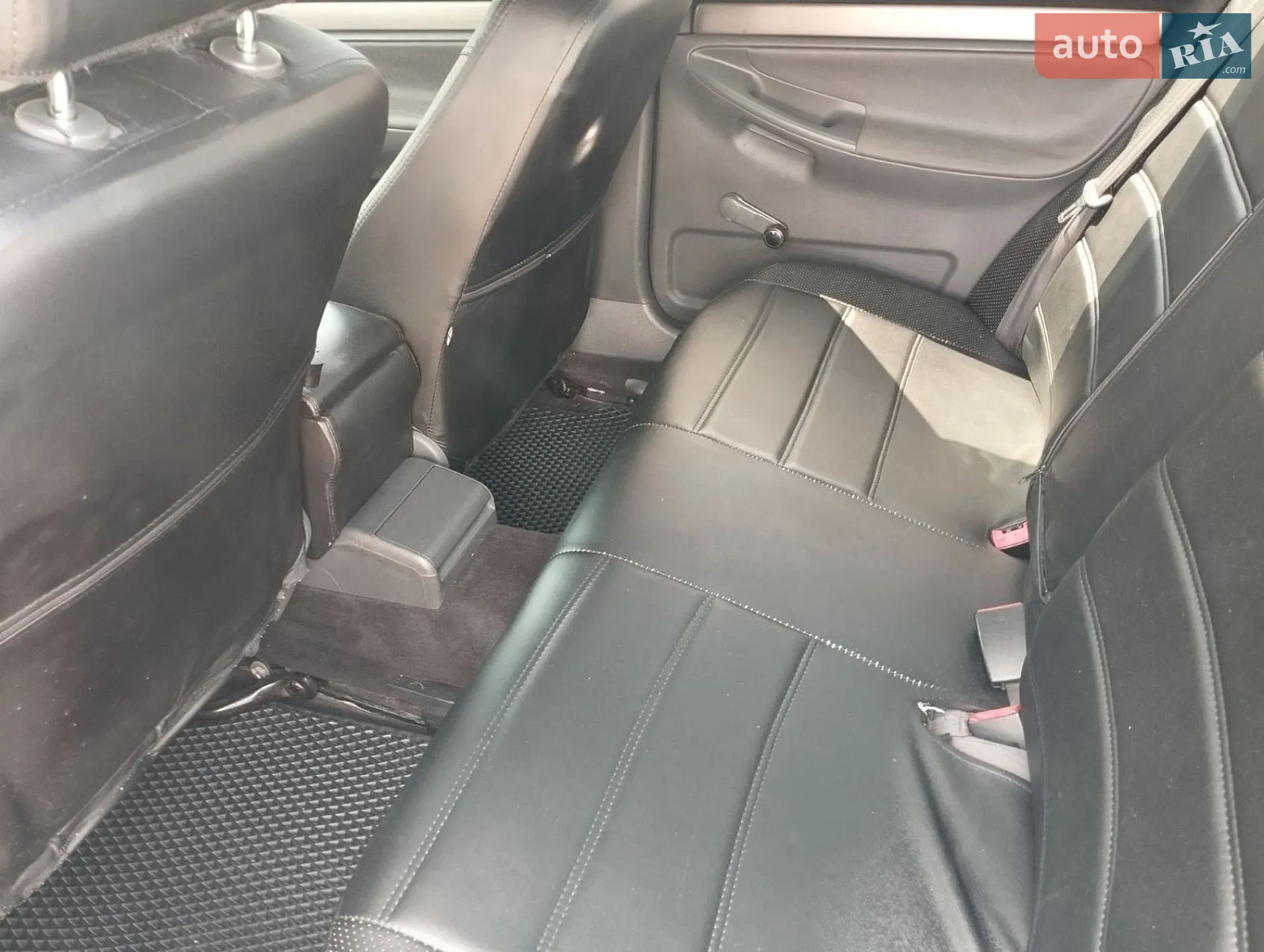 Audi A4 1999 VIN WAUZZZ8DZYA095728 фото оголошення 9 з 11