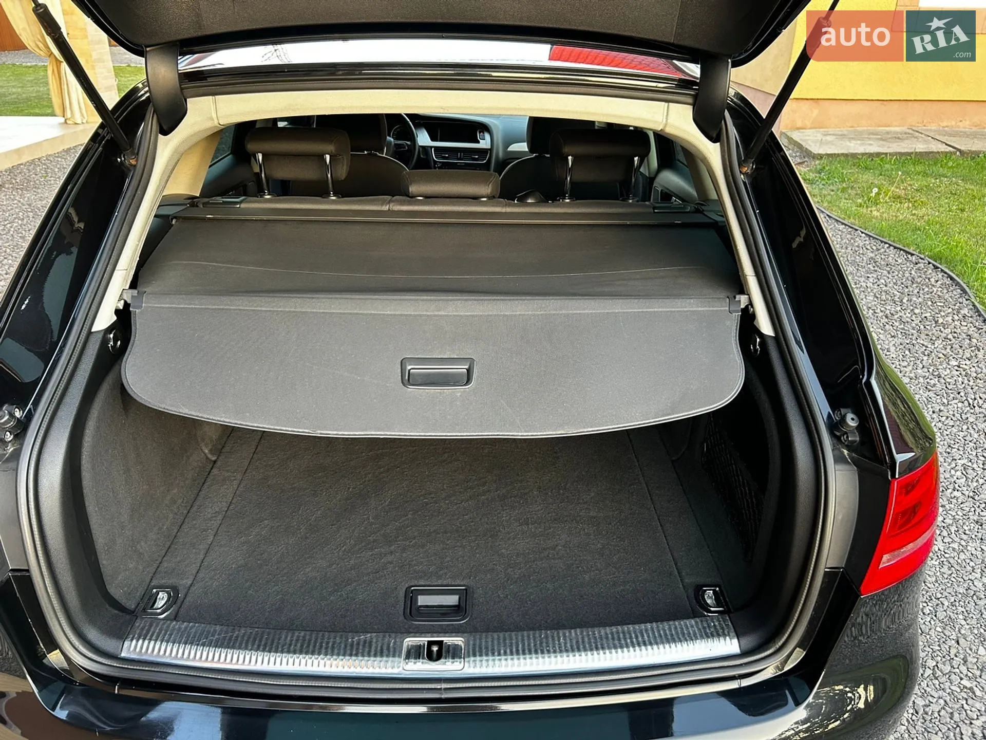 2011 Audi A4 - мініатюра 29