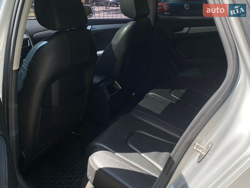 Седан Audi A4 2012 в Харкові