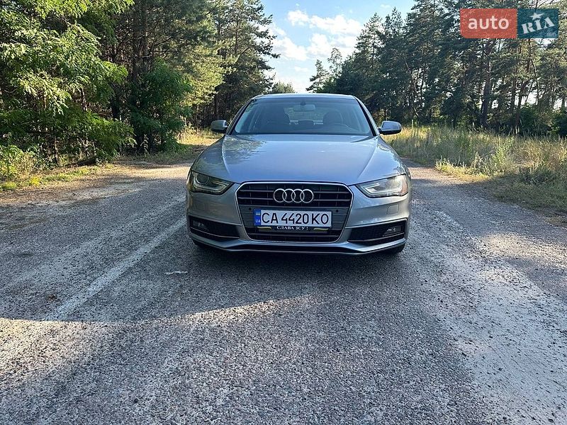 Седан Audi A4 2015 в Черкасах
