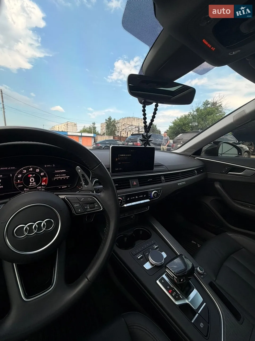 Audi A4 2018 VIN WAUENAF48JN015659 фото оголошення 13 з 22