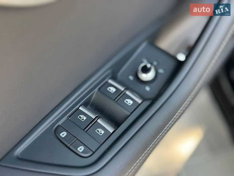 Седан Audi A4 2024 в Киеве