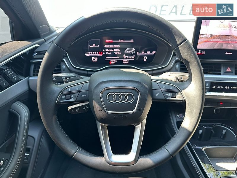 Седан Audi A4 2024 в Киеве