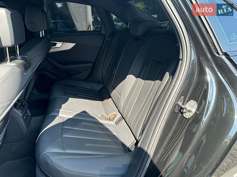 Седан Audi A4 2024 в Киеве