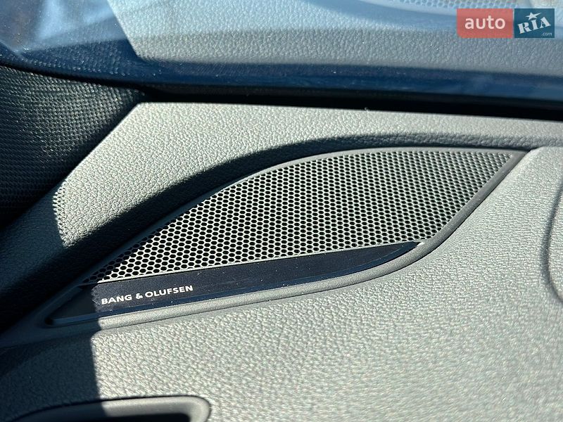 Седан Audi A4 2024 в Киеве