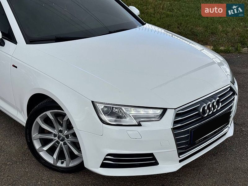 Седан Audi A4 2015 в Києві