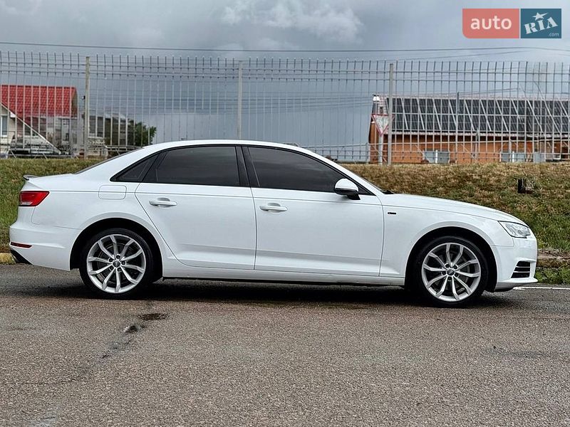 Седан Audi A4 2015 в Києві