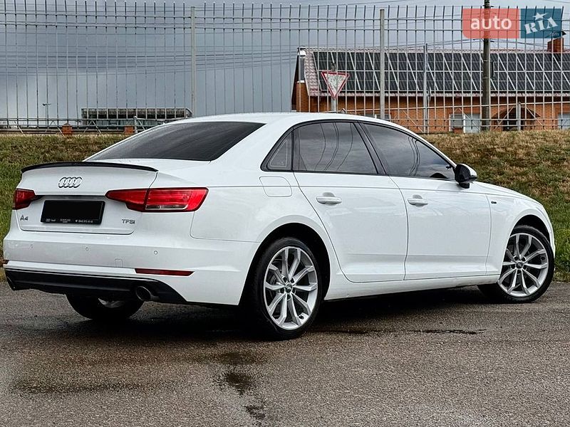 Седан Audi A4 2015 в Києві