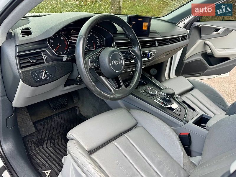 Седан Audi A4 2015 в Києві