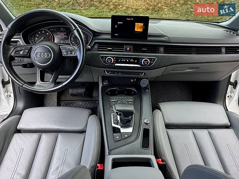 Седан Audi A4 2015 в Киеве